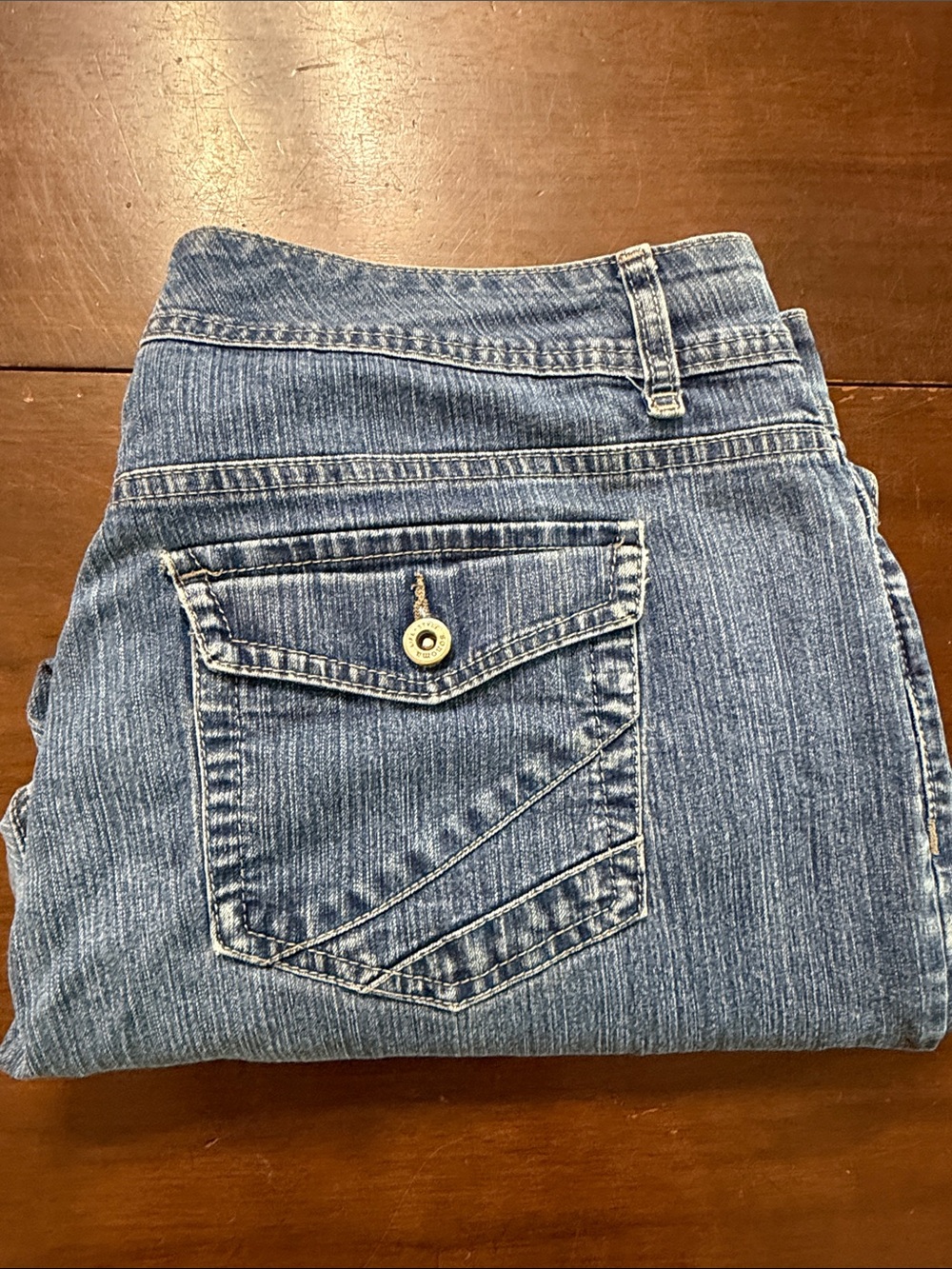 Classic SIZE 16 Sonoma Lifestyle Women's Light Blue Denim Capri Jeans 19” Long